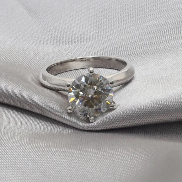 🔥5CT Certified Moissanite Diamond Round Cut Sparkling Wedding Ring Size 7 - Picture 14 of 17